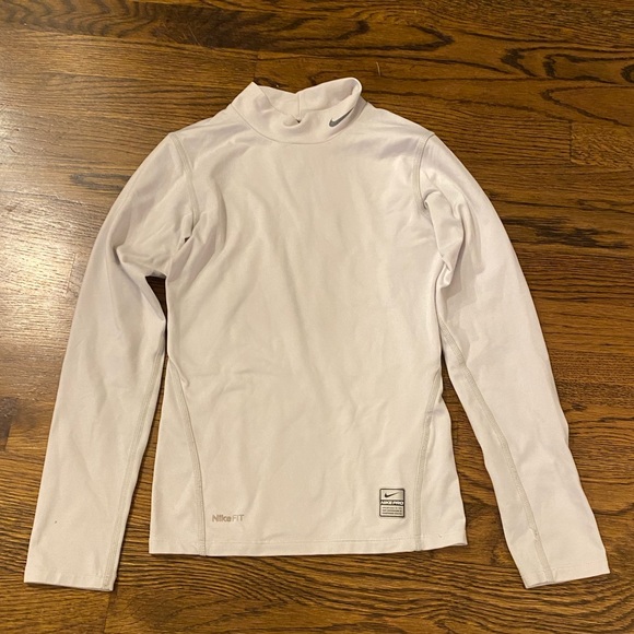 nike youth base layer